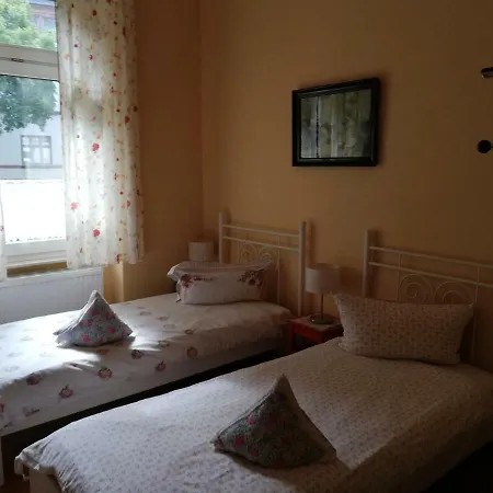Acasa Bed & Breakfast